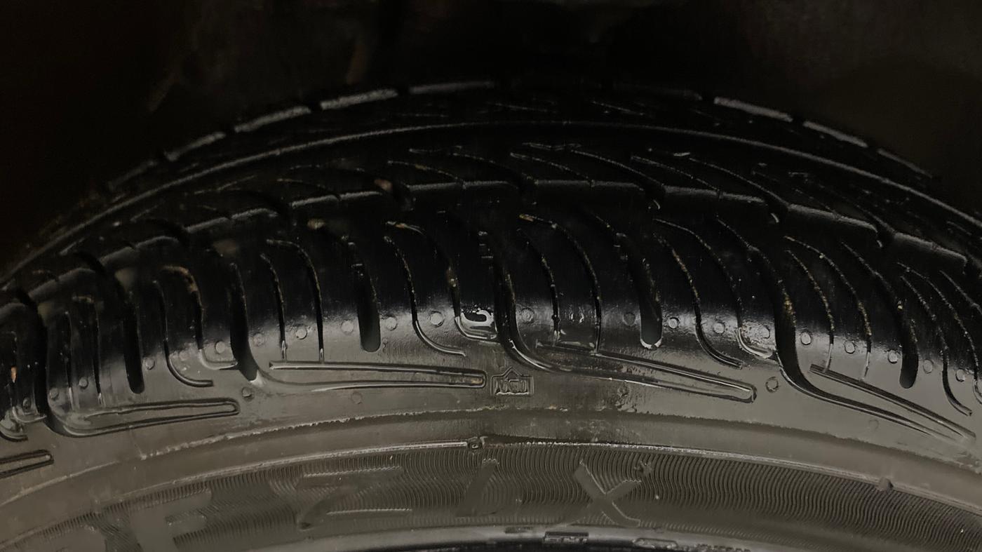 2015 Maruti Alto K10 VXI AMT, Petrol, Automatic, 61,631 km, Right Front Tyre Tread