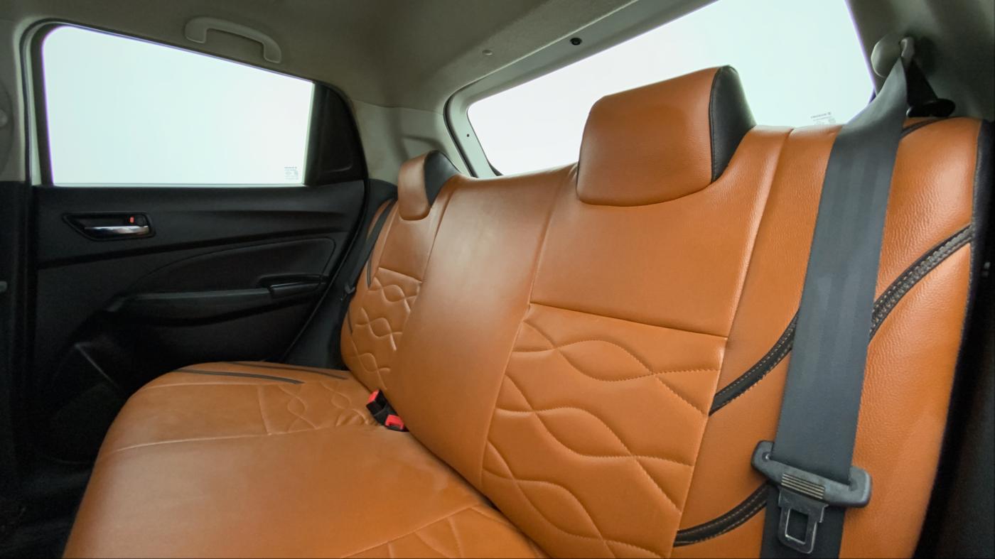 2018 Maruti Swift VXI, Petrol, Manual, 61,025 km, Right Side Rear Door Cabin