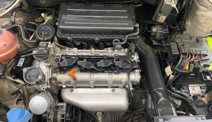 2013 Volkswagen Vento HIGHLINE 1.6 MPI, Petrol, Manual, 1,14,206 km, Engine View