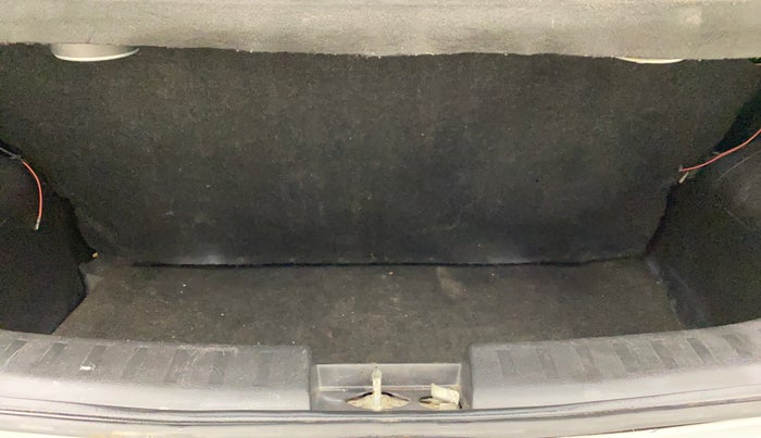 2013 Maruti Swift VDI, Diesel, Manual, 92,424 km, Boot Inside
