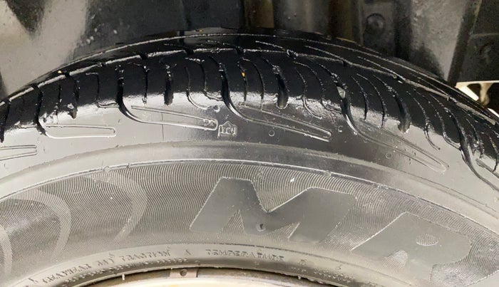 2013 Maruti Swift VDI, Diesel, Manual, 92,424 km, Left Rear Tyre Tread