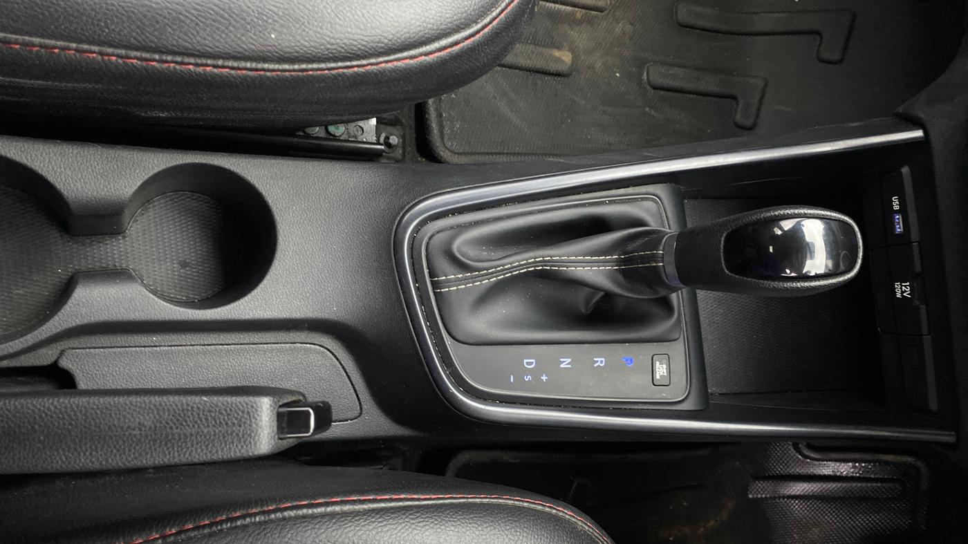 2021 Hyundai NEW I20 SPORTZ 1.2 AT, Petrol, Automatic, 47,212 km, Gear Lever