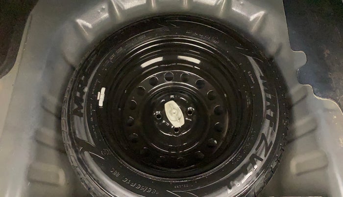 2018 Maruti Ciaz ALPHA 1.5 SHVS PETROL, Petrol, Manual, 92,257 km, Spare Tyre