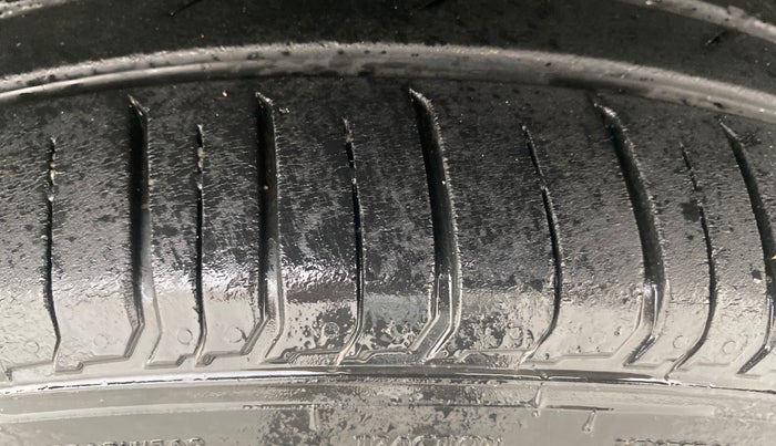 2020 Hyundai VENUE SX 1.0 TURBO, Petrol, Manual, 19,526 km, Left Rear Tyre Tread