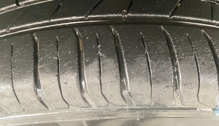 2020 Hyundai VENUE SX 1.0 TURBO, Petrol, Manual, 19,526 km, Left Front Tyre Tread