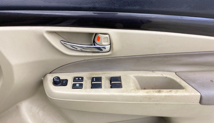 2015 Maruti Ciaz ZXI, Petrol, Manual, 70,857 km, Driver Side Door Panels Control