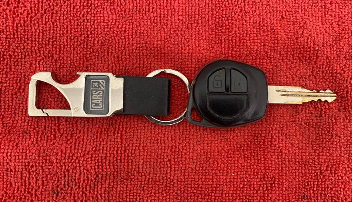2019 Maruti Alto 800 VXI, Petrol, Manual, 45,377 km, Key Close Up