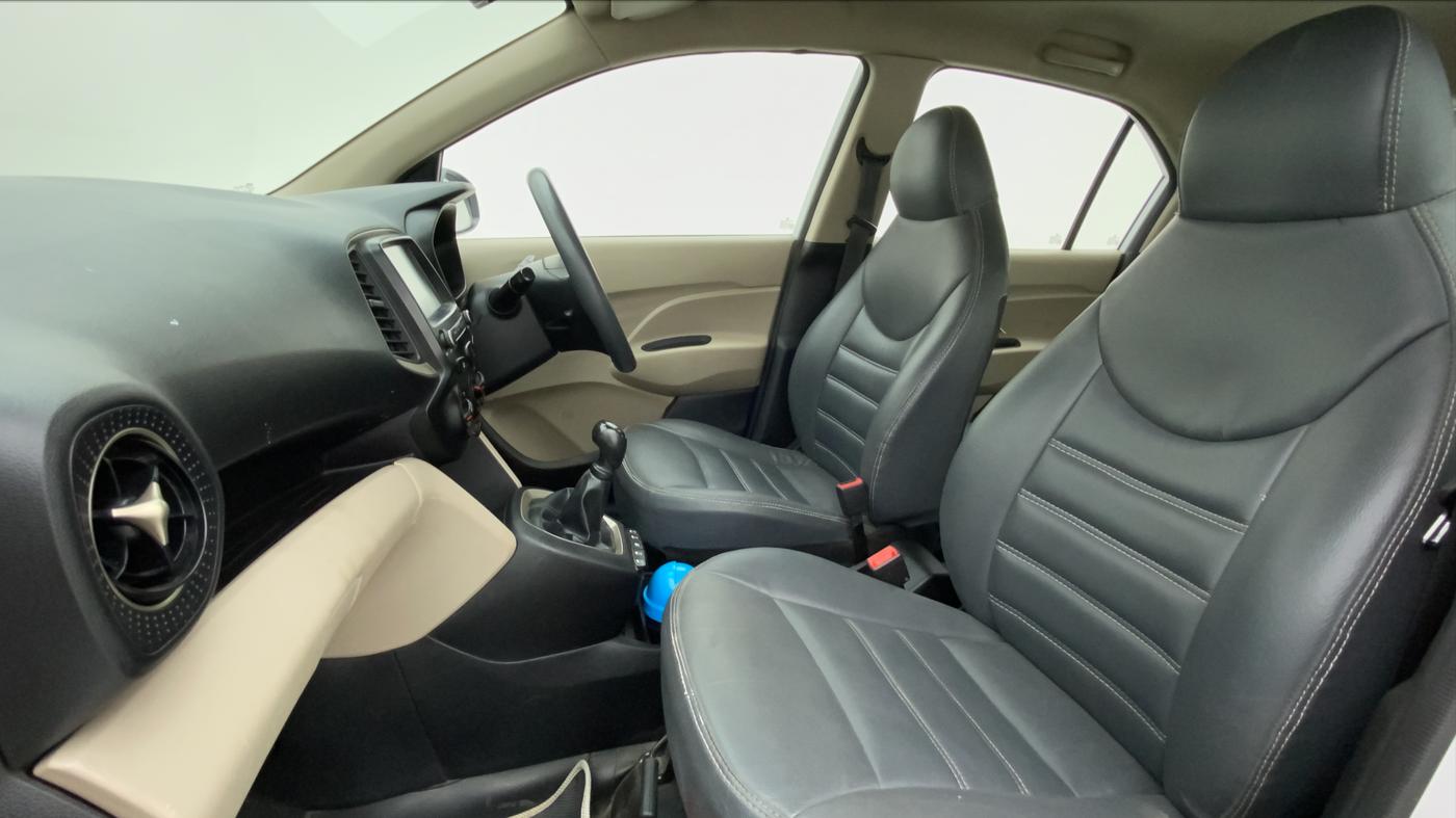 2018 Hyundai NEW SANTRO 1.1 SPORTZ MT CNG, CNG, Manual, 73,520 km, Right Side Front Door Cabin