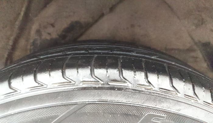 2014 Hyundai i20 SPORTZ 1.2, Petrol, Manual, 50,702 km, Left Rear Tyre Tread