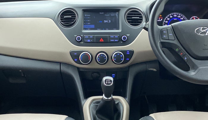 2019 Hyundai Grand i10 1.2 KAPPA SPORTZ (O), Petrol, Manual, 28,787 km, Air Conditioner