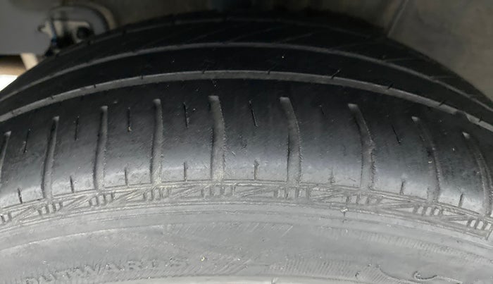 2019 Hyundai Grand i10 1.2 KAPPA SPORTZ (O), Petrol, Manual, 28,787 km, Right Rear Tyre Tread