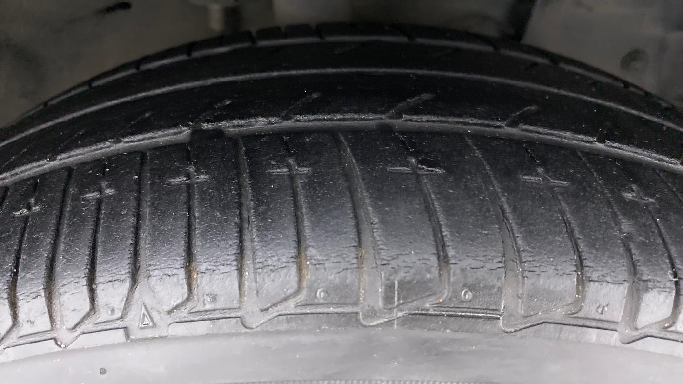 2016 Nissan Micra XV CVT, Petrol, Automatic, 51,567 km, Right Front Tyre Tread