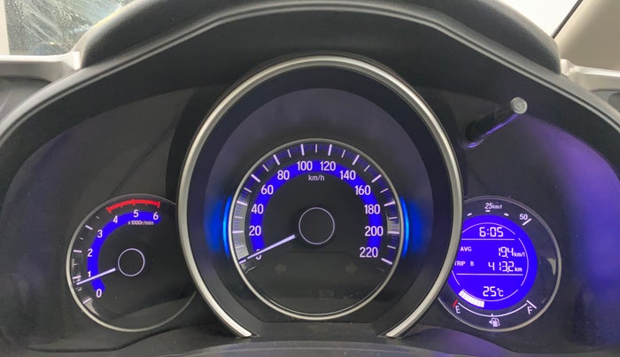 2017 Honda WR-V 1.5L I-DTEC VX MT, Diesel, Manual, 1,39,018 km, Odometer Image