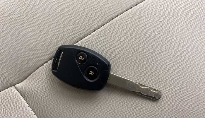 2014 Honda Amaze 1.5L I-DTEC S, Diesel, Manual, 94,854 km, Key Close Up