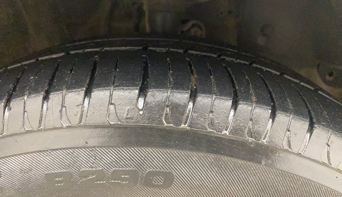 2014 Honda Amaze 1.5L I-DTEC S, Diesel, Manual, 94,854 km, Right Front Tyre Tread