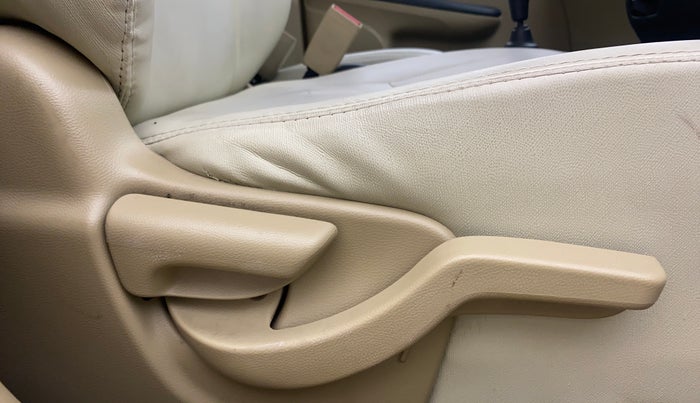 2014 Honda Amaze 1.5L I-DTEC S, Diesel, Manual, 94,854 km, Driver Side Adjustment Panel