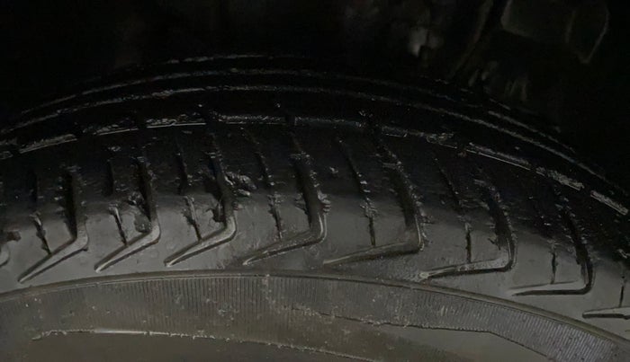 2019 Tata Tiago XE PETROL, Petrol, Manual, 42,074 km, Right Front Tyre Tread