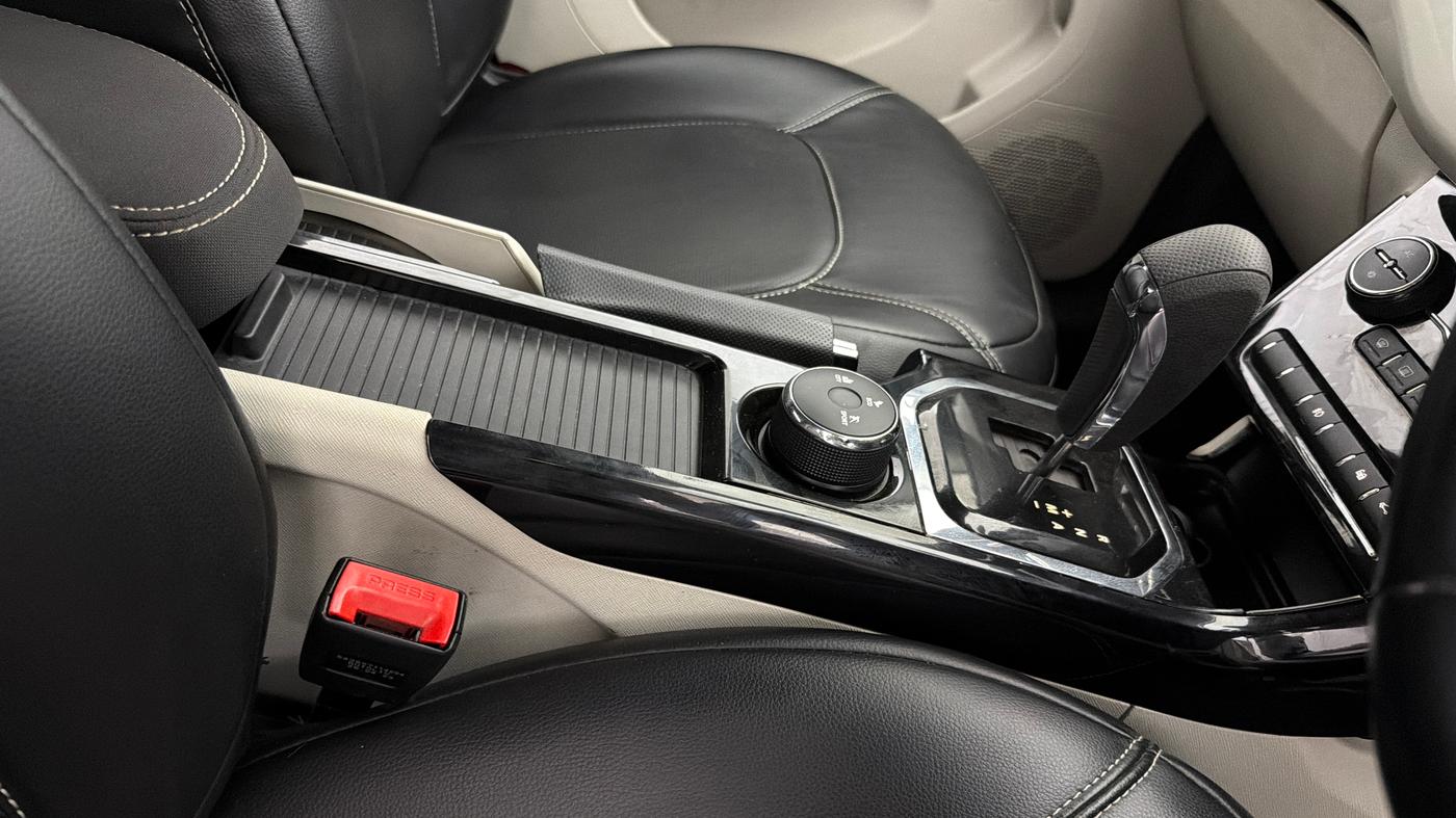 2023 Tata NEXON XZA PLUS SUNROOF PETROL, Petrol, Automatic, 19,720 km, Gear Lever