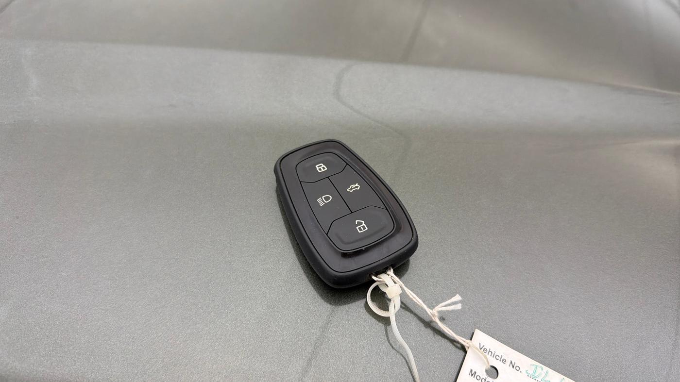 2023 Tata NEXON XZA PLUS SUNROOF PETROL, Petrol, Automatic, 19,720 km, Key Close Up
