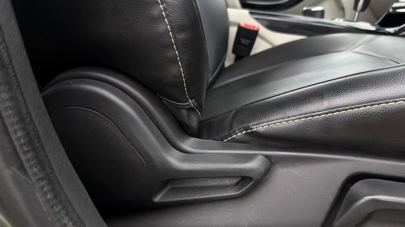 2023 Tata NEXON XZA PLUS SUNROOF PETROL, Petrol, Automatic, 19,720 km, Driver Side Adjustment Panel