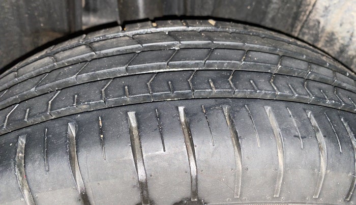 2024 Maruti Baleno DELTA 1.2 AGS, Petrol, Automatic, 30,517 km, Right Rear Tyre Tread
