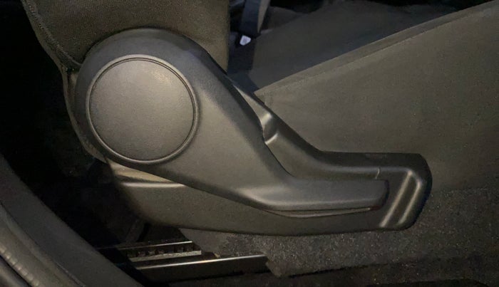 2024 Maruti Baleno DELTA 1.2 AGS, Petrol, Automatic, 30,517 km, Driver Side Adjustment Panel