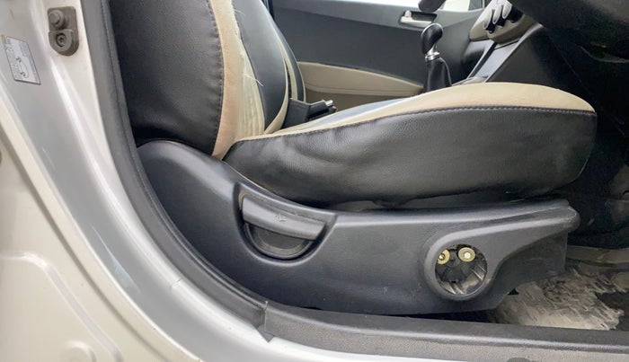 2015 Hyundai Xcent S 1.2, Petrol, Manual, 38,366 km, Driver Side Adjustment Panel