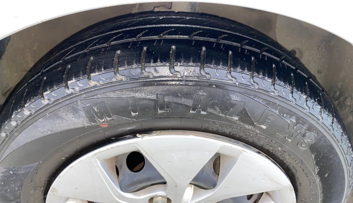 2015 Hyundai Xcent S 1.2, Petrol, Manual, 38,366 km, Right Front Tyre Tread