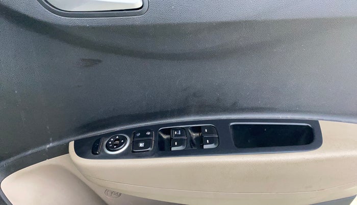2015 Hyundai Xcent S 1.2, Petrol, Manual, 38,366 km, Driver Side Door Panels Control