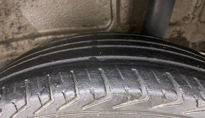 2020 Maruti New Wagon-R LXI CNG (O) 1.0, CNG, Manual, 66,284 km, Left Front Tyre Tread