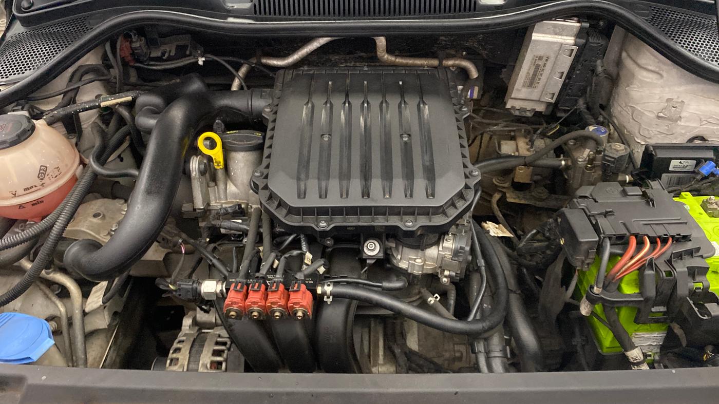 2019 Volkswagen Ameo TRENDLINE 1.0L, CNG, Manual, 86,500 km, Engine View