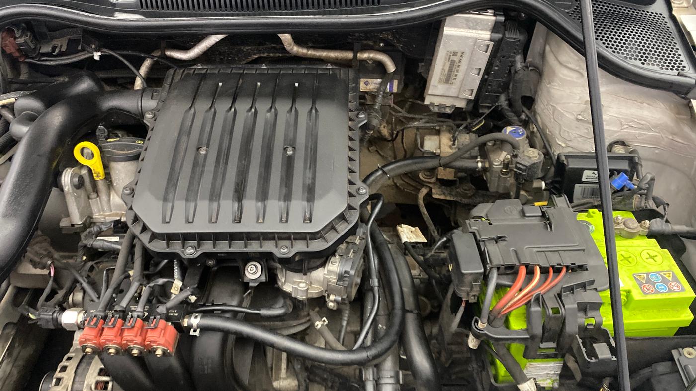 2019 Volkswagen Ameo TRENDLINE 1.0L, CNG, Manual, 86,500 km, Engine View - Left