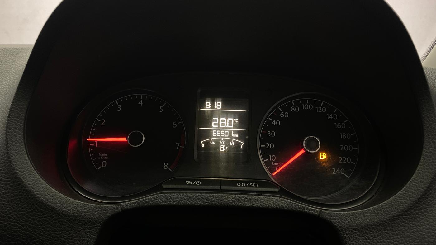 2019 Volkswagen Ameo TRENDLINE 1.0L, CNG, Manual, 86,500 km, Odometer Image