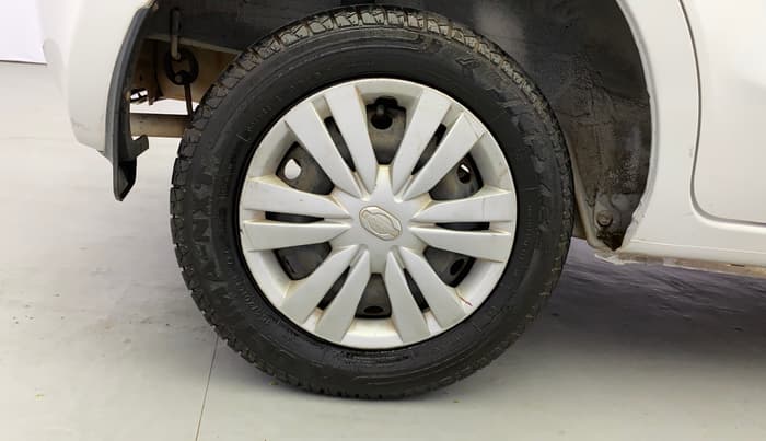2014 Datsun Go T, Petrol, Manual, 61,184 km, Right Rear Wheel