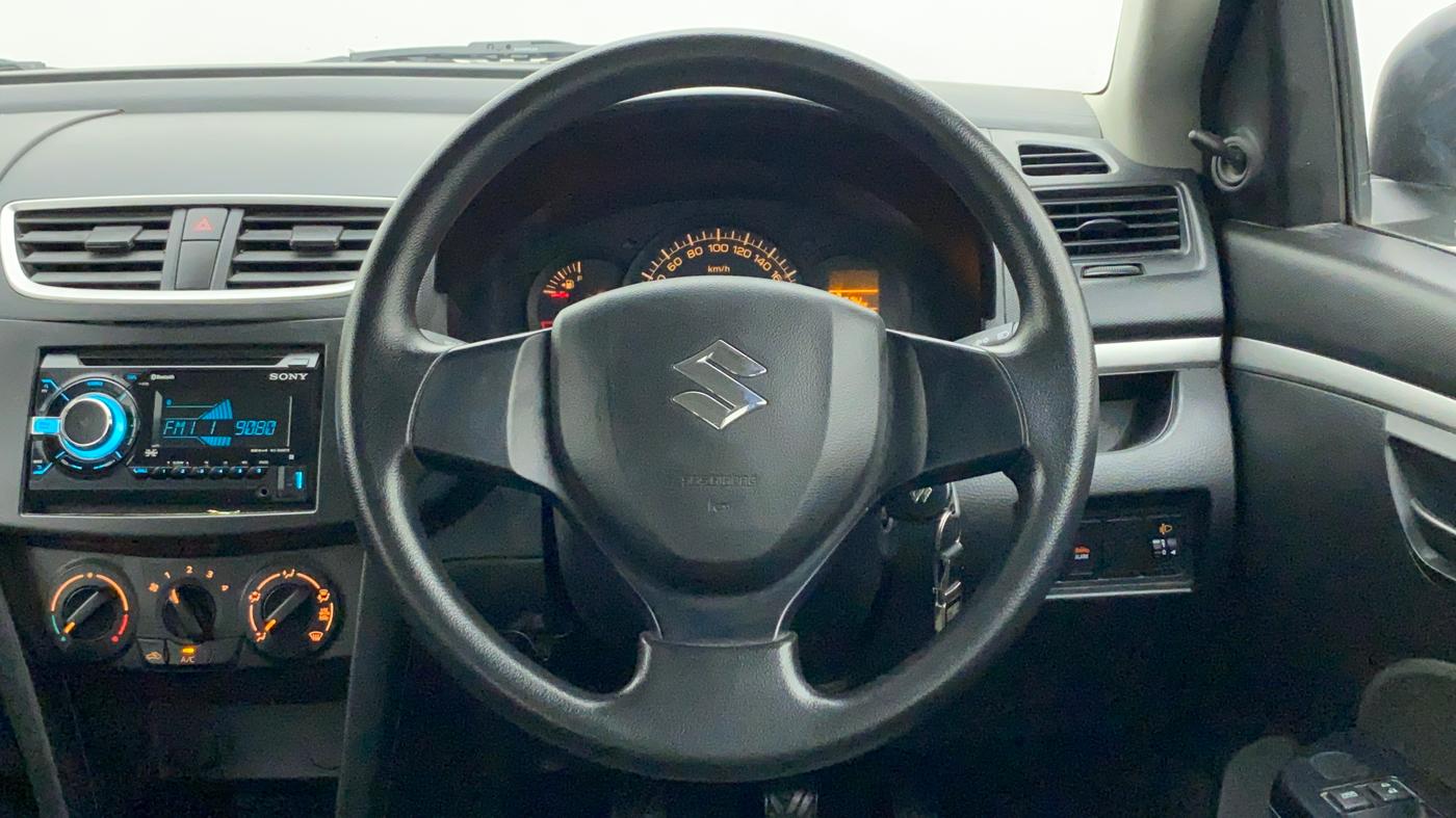2017 Maruti Swift LXI (O), Petrol, Manual, 9,862 km, Steering Wheel Close Up