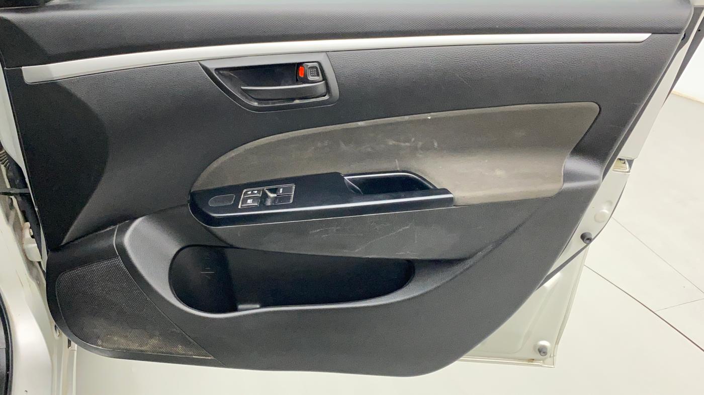 2017 Maruti Swift LXI (O), Petrol, Manual, 9,862 km, Driver Side Door Panels Control