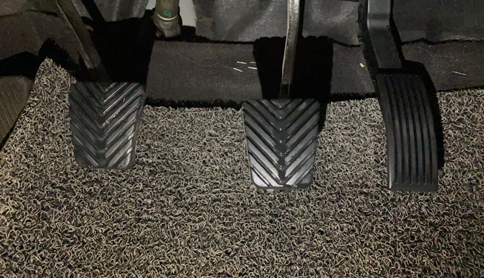 2015 Hyundai Verna FLUIDIC 4S 1.6 VTVT SX, Petrol, Manual, 68,525 km, Pedals