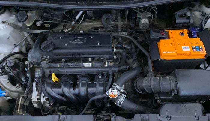2015 Hyundai Verna FLUIDIC 4S 1.6 VTVT SX, Petrol, Manual, 68,525 km, Engine View