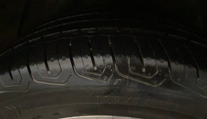 2015 Hyundai Verna FLUIDIC 4S 1.6 VTVT SX, Petrol, Manual, 68,525 km, Left Rear Tyre Tread