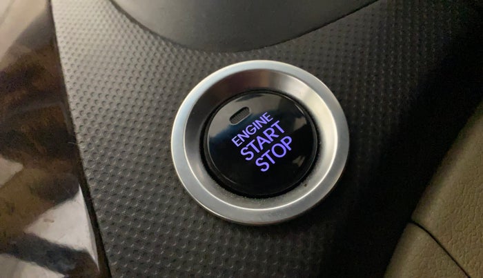 2015 Hyundai Verna FLUIDIC 4S 1.6 VTVT SX, Petrol, Manual, 68,525 km, Keyless Start/ Stop Button