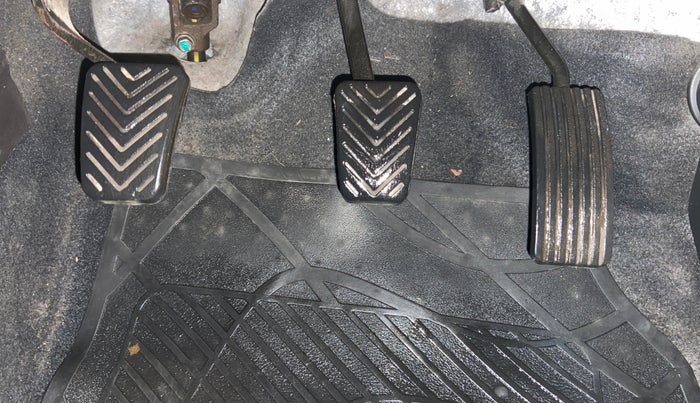 2015 Hyundai Eon MAGNA +, Petrol, Manual, 37,276 km, Pedals