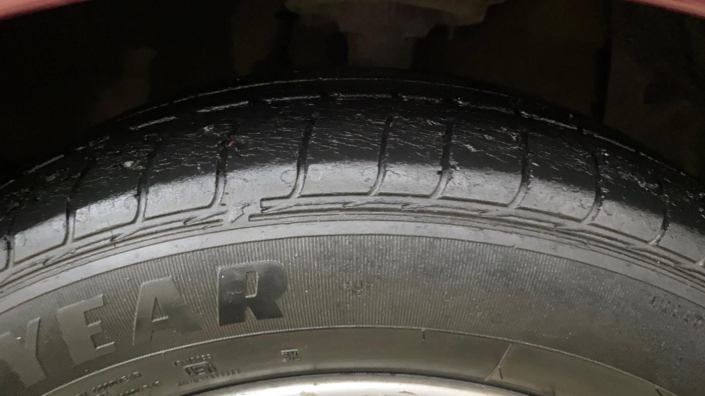2014 Hyundai Grand i10 ASTA AT 1.2 KAPPA VTVT, Petrol, Automatic, 68,216 km, Right Front Tyre Tread