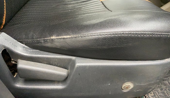 2015 Maruti Alto K10 VXI, Petrol, Manual, 82,061 km, Driver Side Adjustment Panel