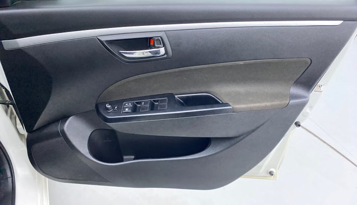2016 Maruti Swift VXI OPT, Petrol, Manual, 27,254 km, Driver Side Door Panels Control