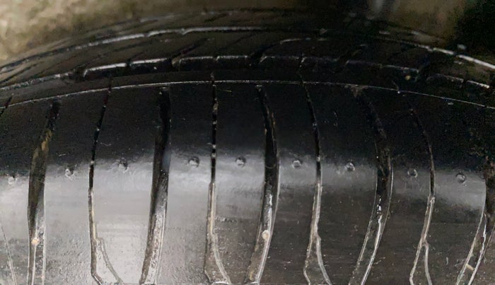 2015 Maruti Celerio VXI, Petrol, Manual, 47,726 km, Left Rear Tyre Tread