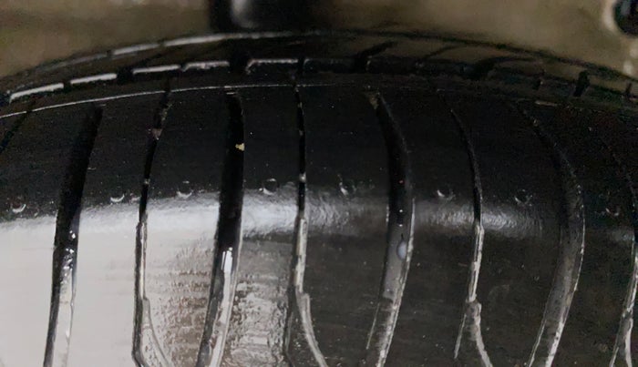 2015 Maruti Celerio VXI, Petrol, Manual, 47,726 km, Right Rear Tyre Tread