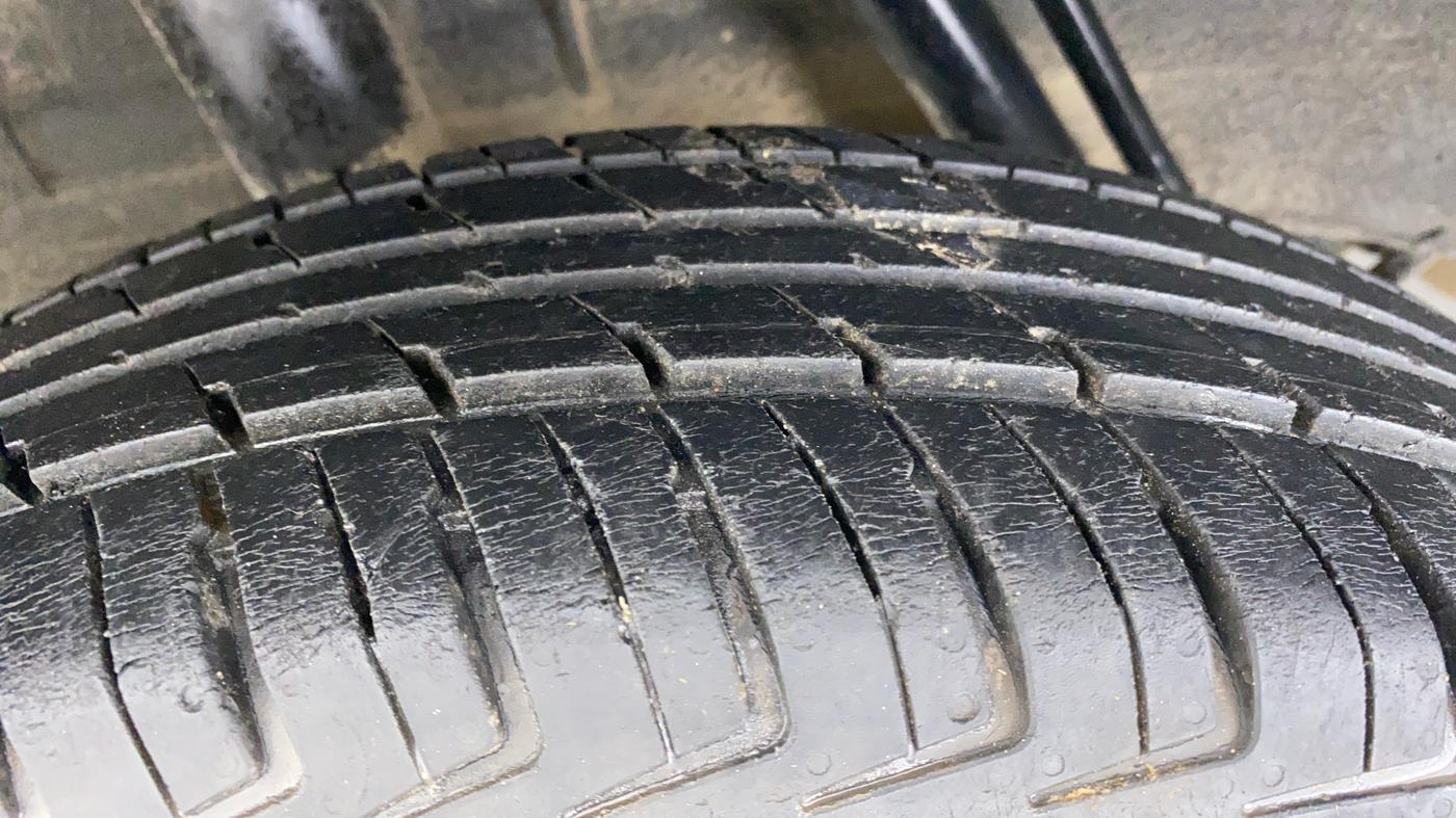 2018 Renault Kwid RXL, Petrol, Manual, 48,195 km, Right Rear Tyre Tread