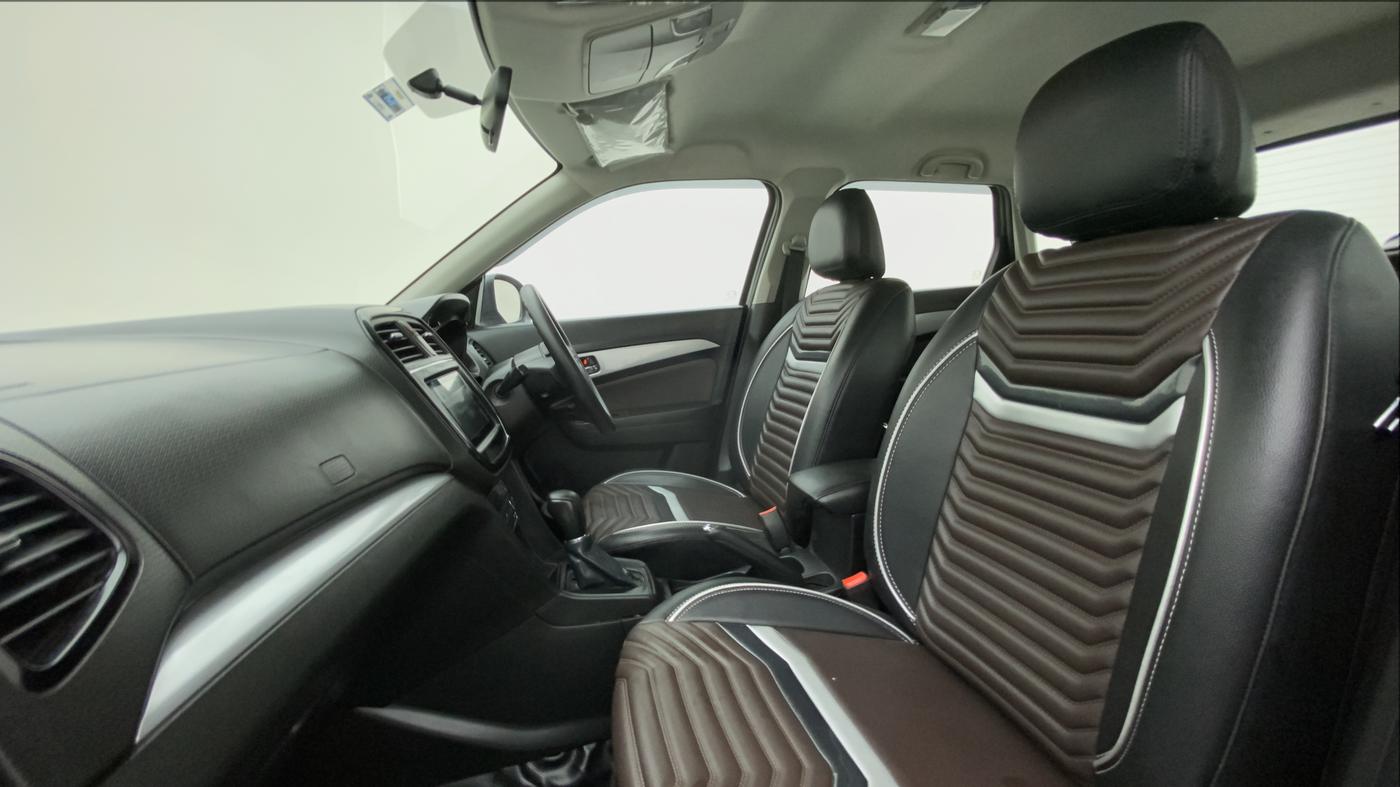 2022 Toyota URBAN CRUISER HIGH AT, Petrol, Automatic, 15,977 km, Right Side Front Door Cabin