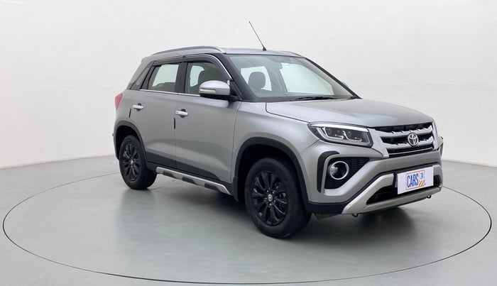 2022 Toyota URBAN CRUISER HIGH AT, Petrol, Automatic, 15,977 km, Right Front Diagonal