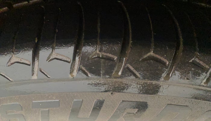 2020 Tata Tiago XZA PLUS PETROL, Petrol, Automatic, 1,25,942 km, Right Front Tyre Tread